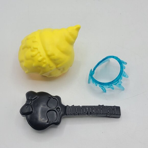 Monster High Accessories Set Wig Spooky Sweet Mood Yellow Swirl Abbey Bominable - Picture 4 of 4